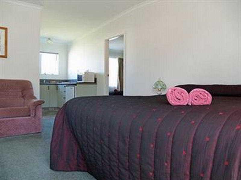 Charles Court Motel Greymouth Exterior photo